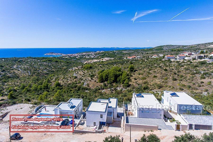 Moderne Villa mit Meerblick