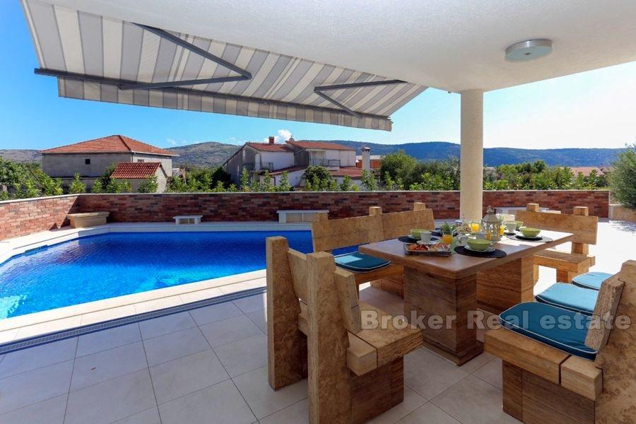 Villa with pool