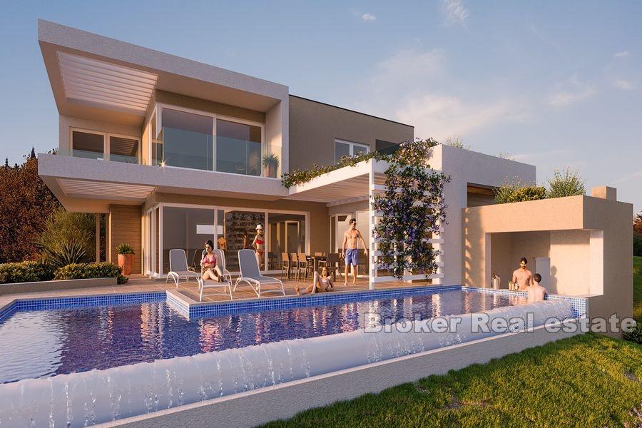 Villa de luxe en construction, avec vue sur la mer