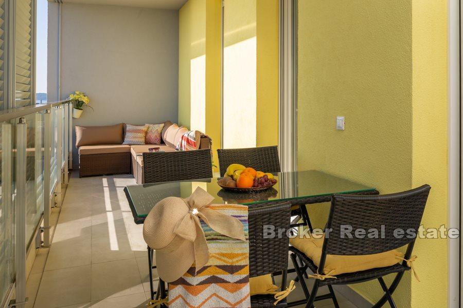 Trstenik, appartamento con due camere da letto con vista mare