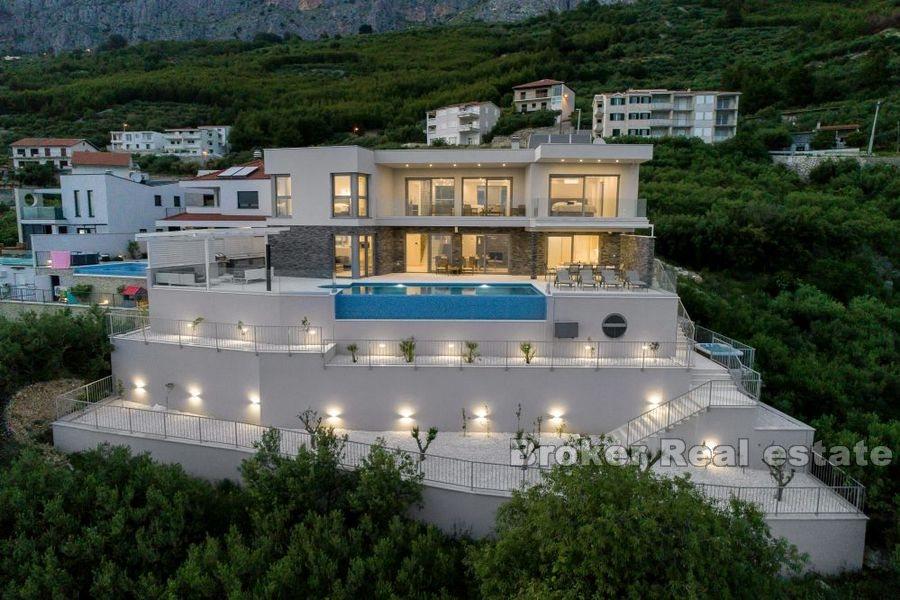 Villa mit offenem Meerblick