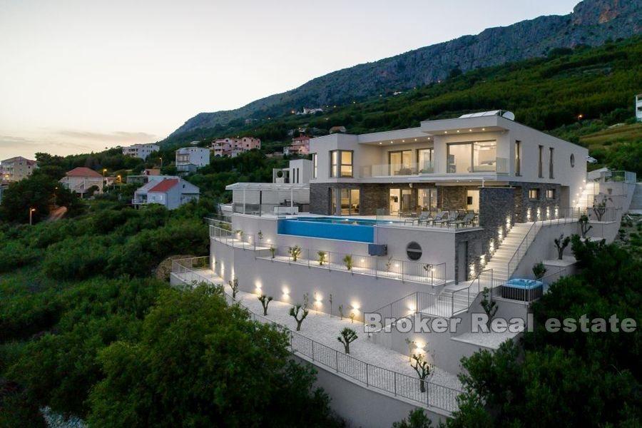 Villa mit offenem Meerblick