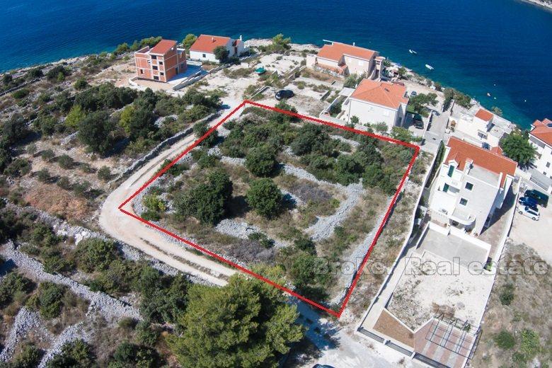 Building land plot, 3rd row to the sea