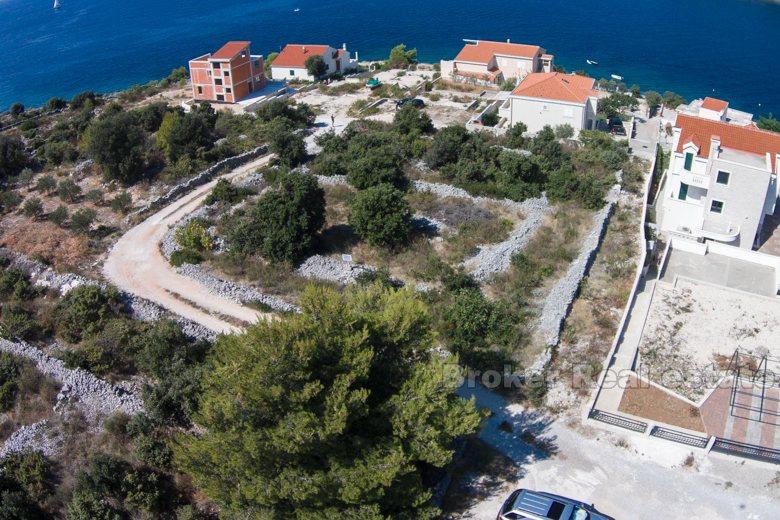 Building land plot, 3rd row to the sea