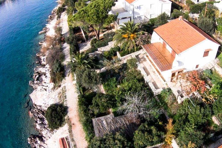 Maison / villa, de style méditerranéen, la première rangée de la mer