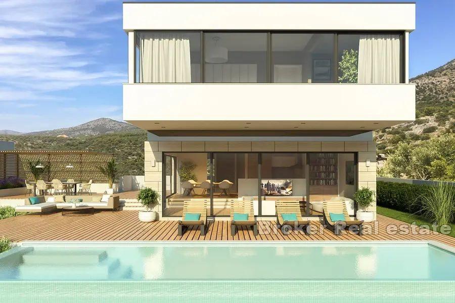 Villa con piscina e vista mare