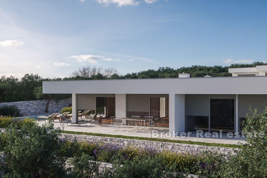 Attractive villa with pool