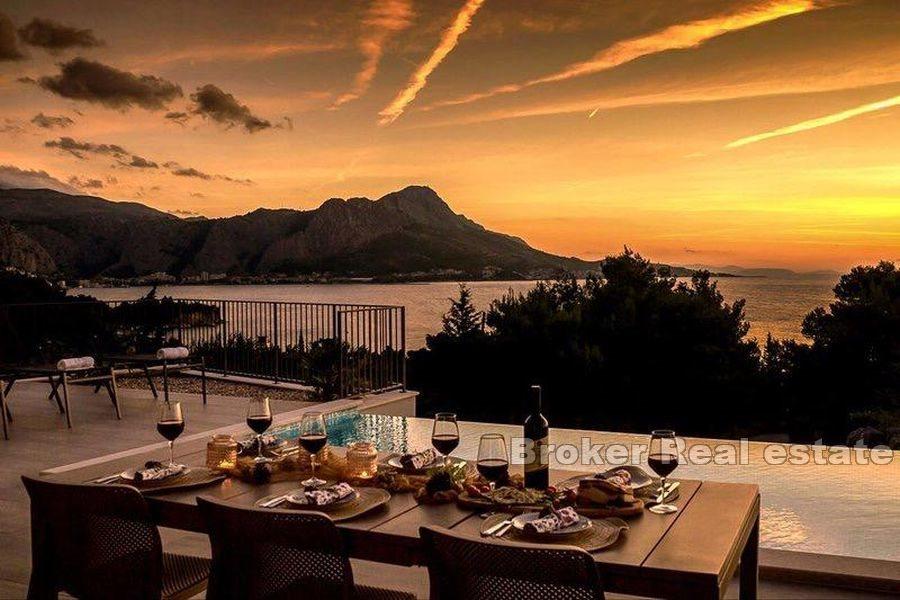 Luxusvilla mit Meerblick