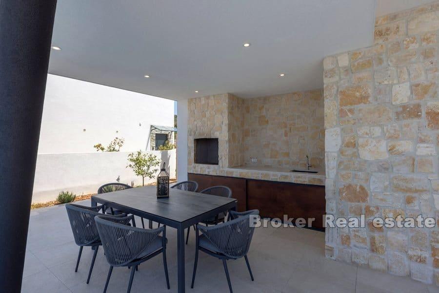 Villa moderne en bord de mer
