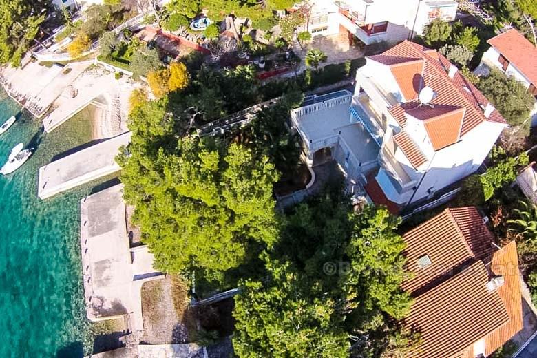 Kuća / vila, mediteranski stil, prvi red do mora