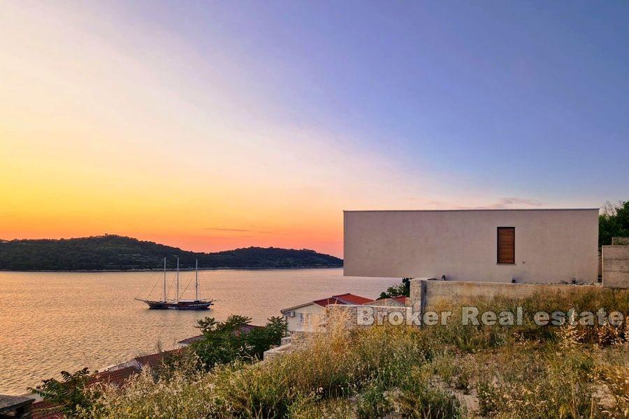 Attraktive moderne Villa mit Pool