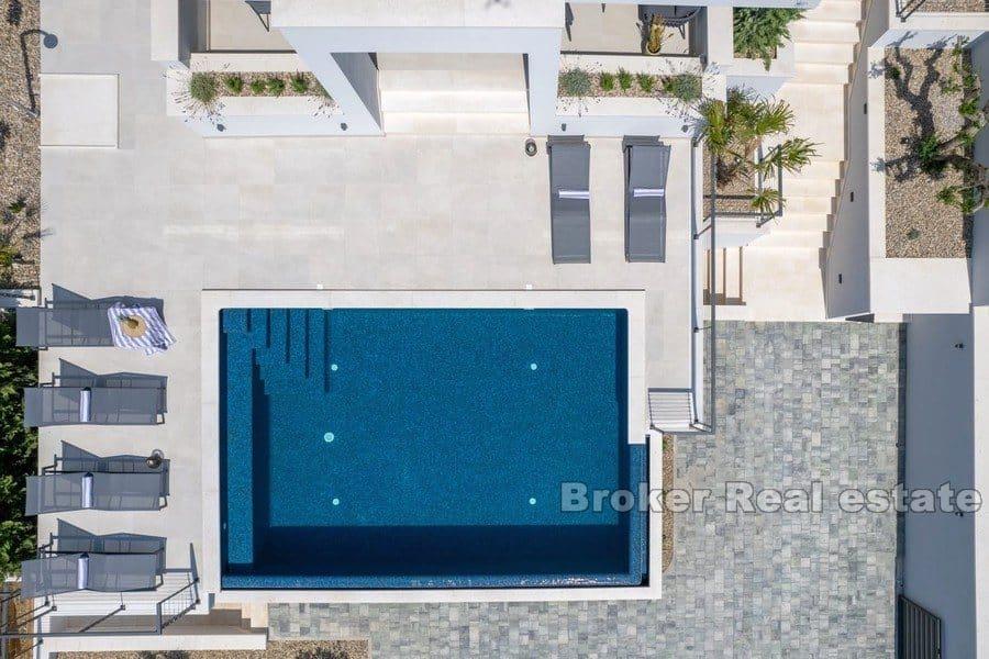 Moderne Villa mit Pool