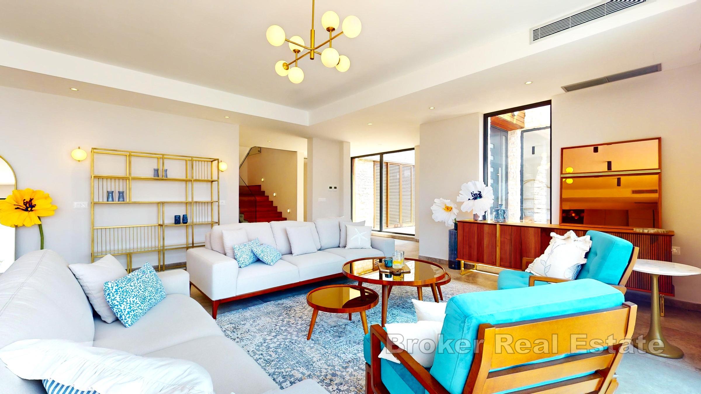 Villa exclusive en deuxième rangée de la mer
