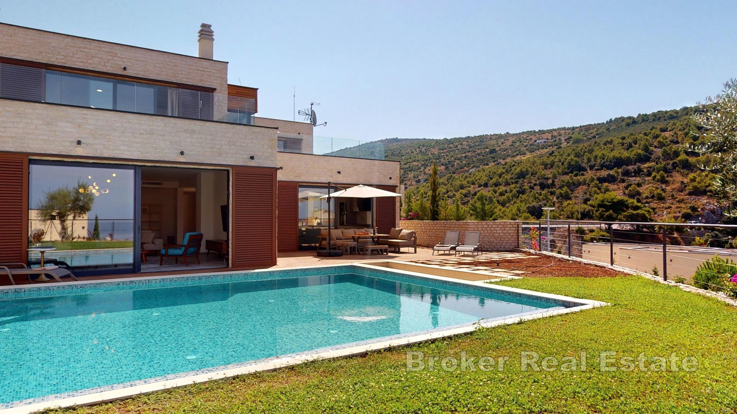 Attraktive Villa mit Meerblick