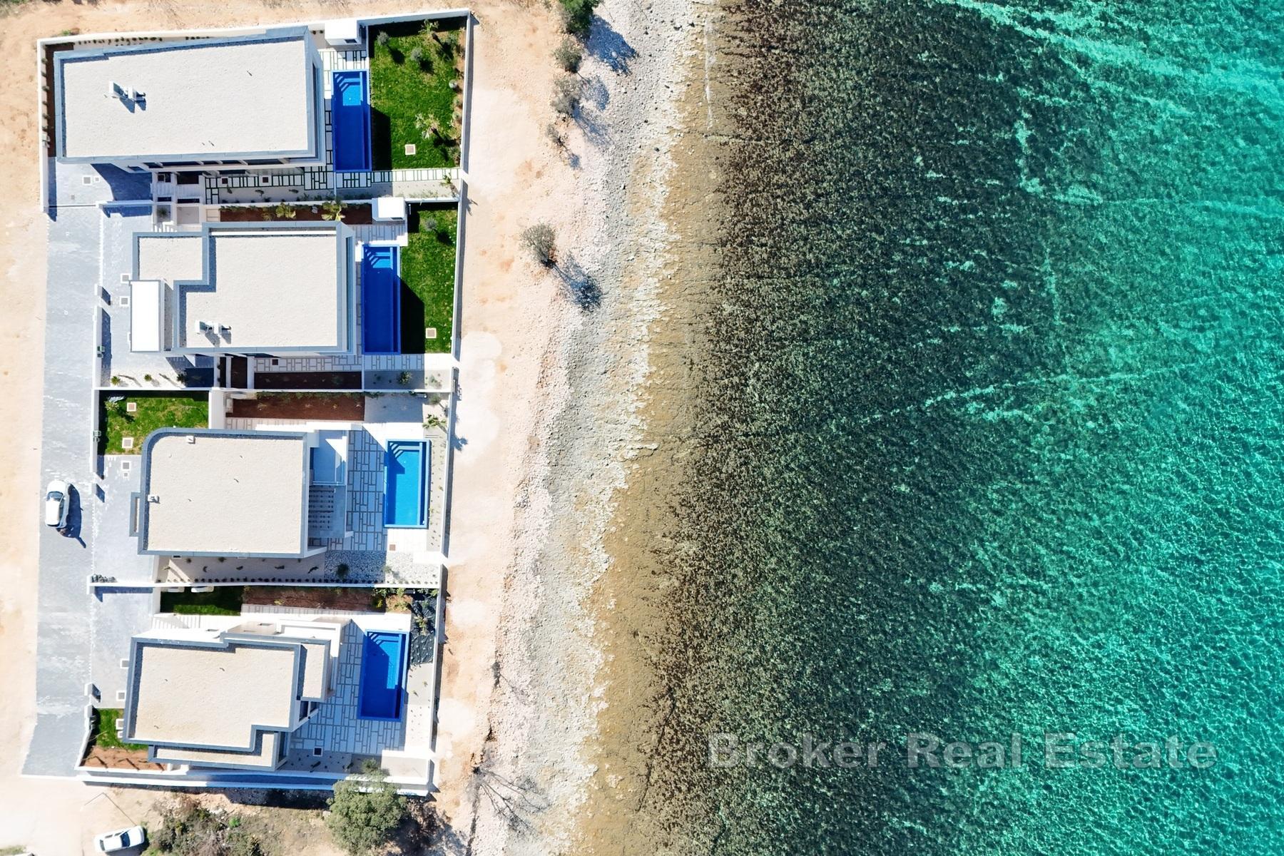 Villa d'exception au premier rang de la mer