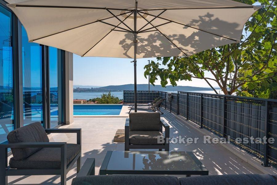 Newly built villa with sea view