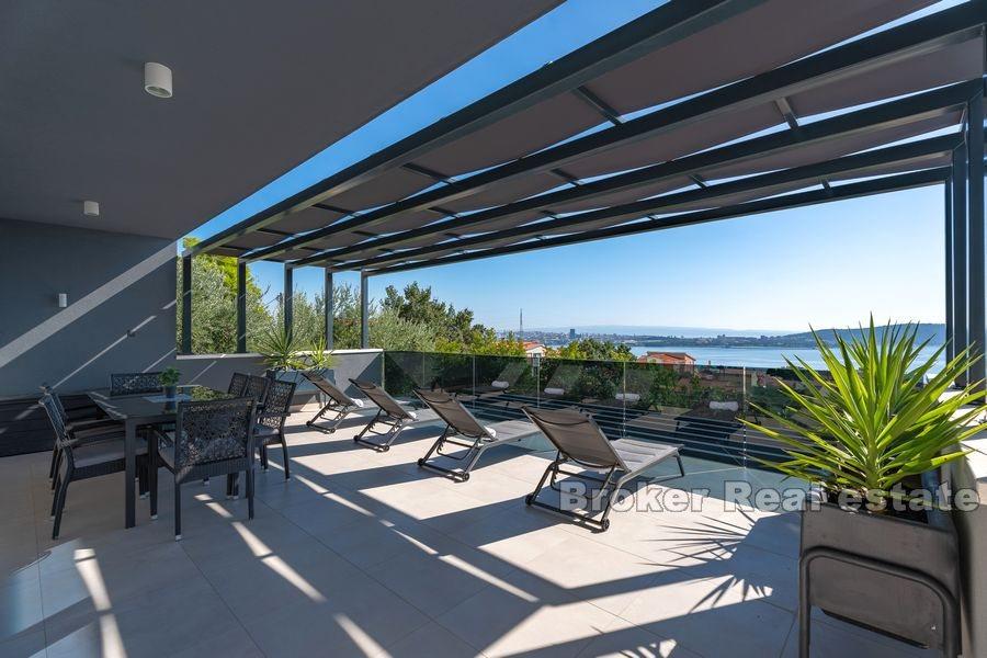 Newly built villa with sea view