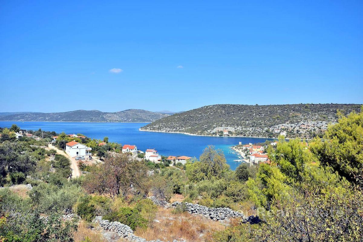 Casa indipendente con vista mare