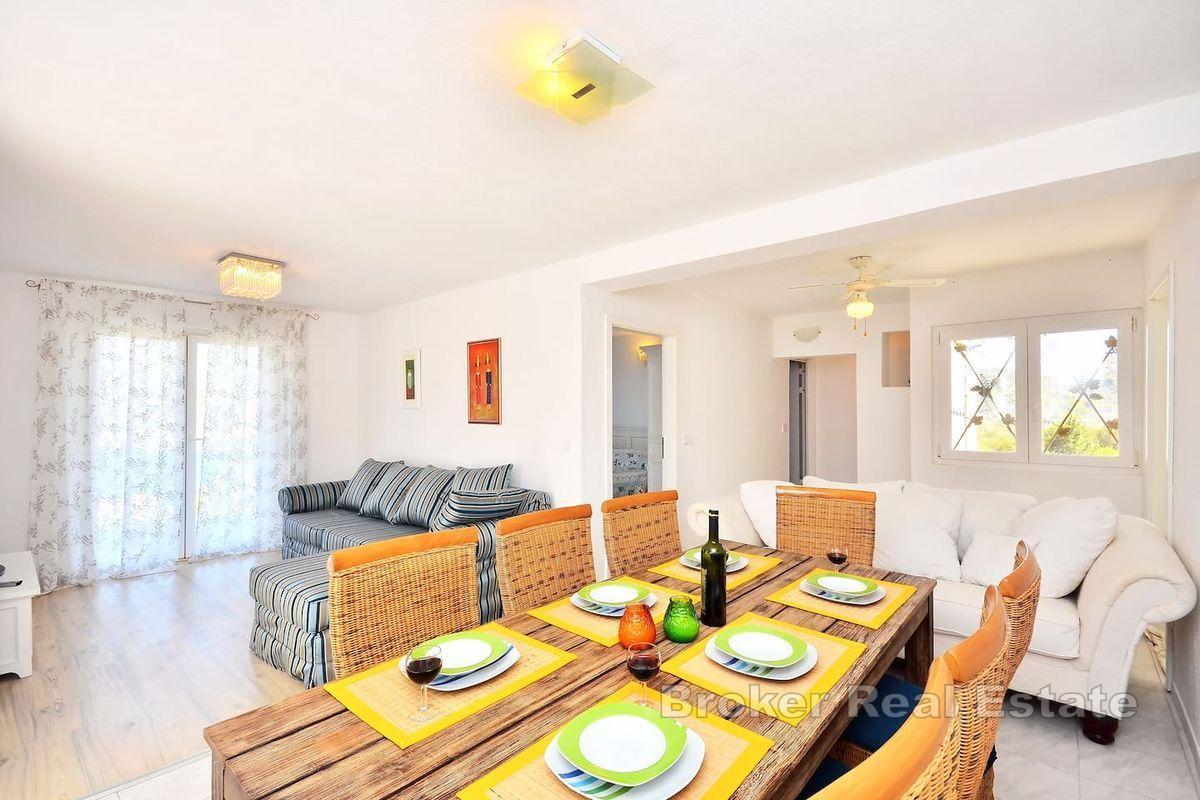 Casa indipendente con vista mare