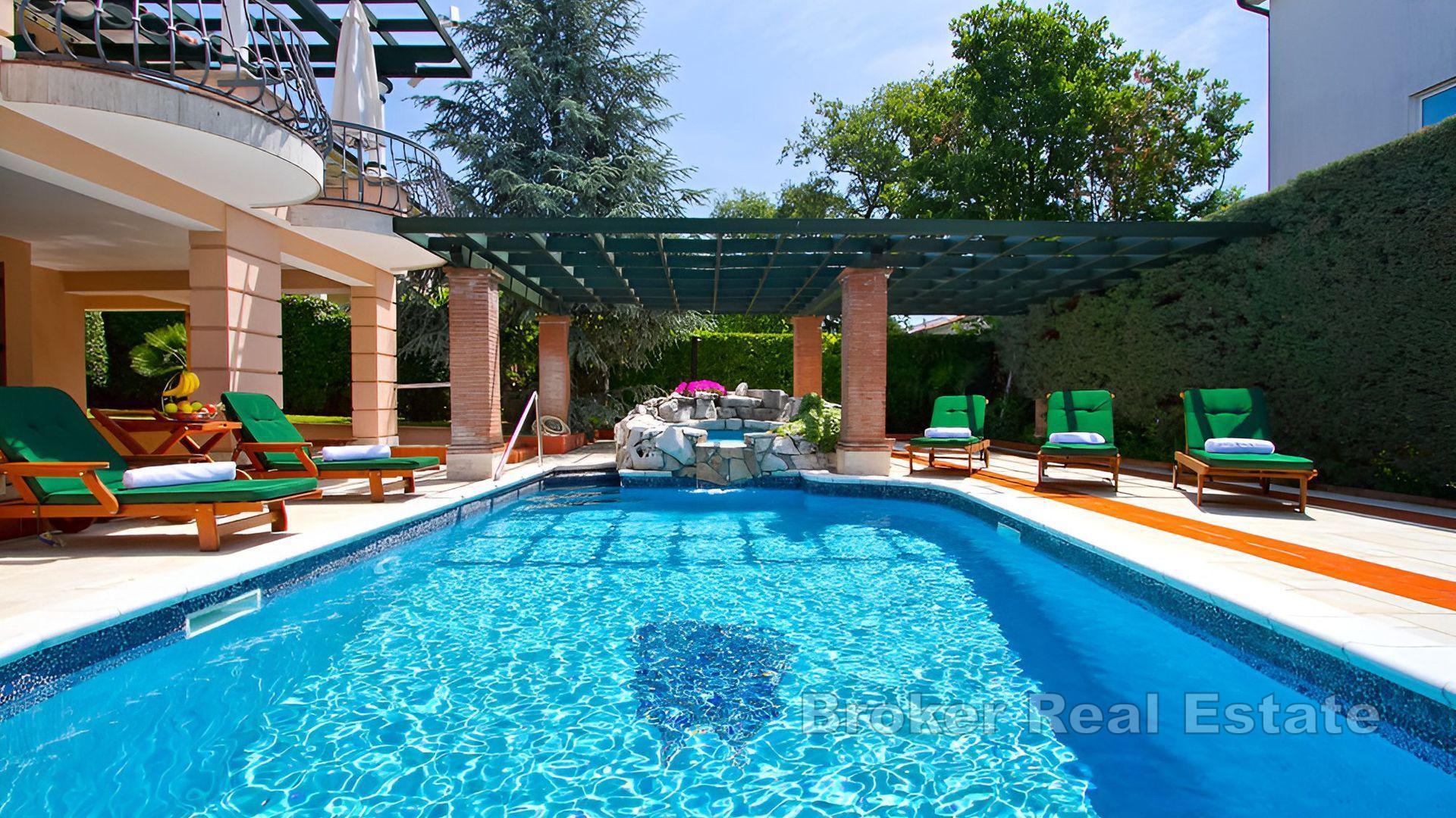 Luxushaus mit Swimmingpool