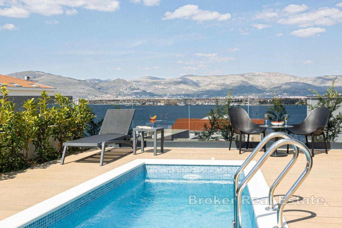 Luxusvilla mit Meerblick