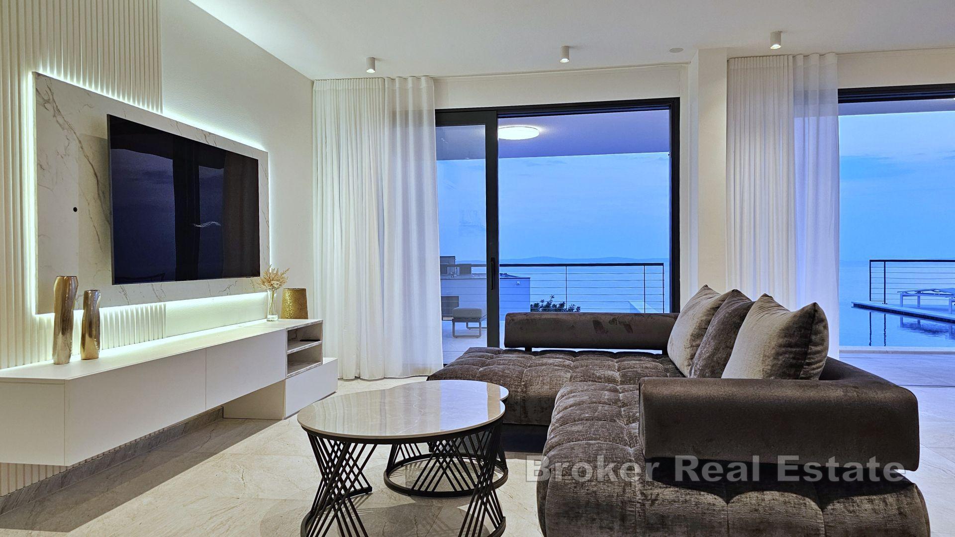 Luxusvilla mit Panoramablick auf das Meer