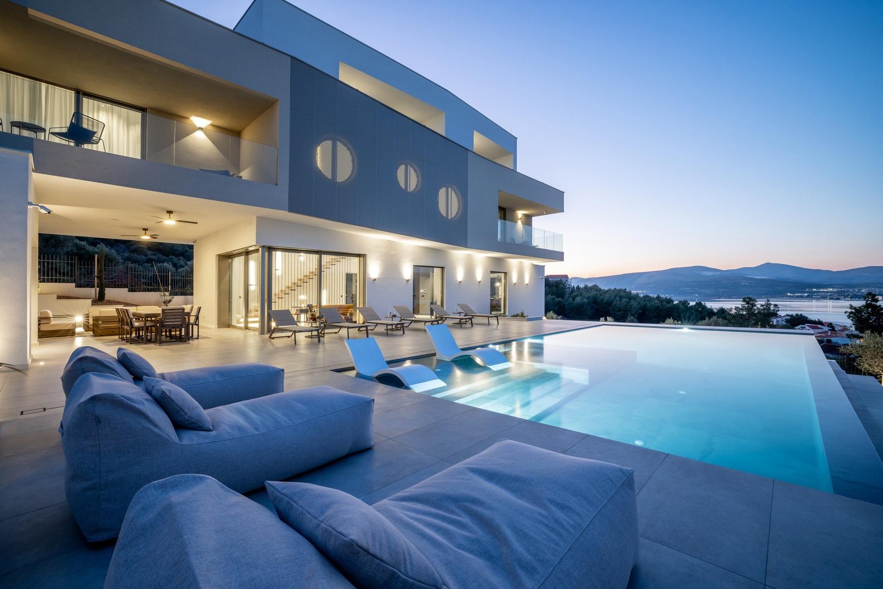 Luxuriöse exklusive Villa mit Meerblick