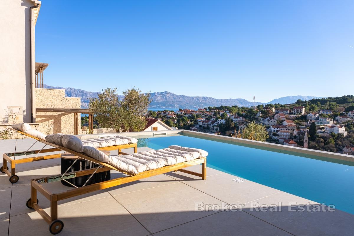 Villa di lusso con piscina e vista mare