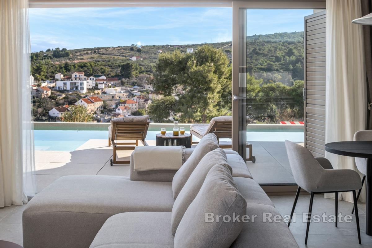 Villa di lusso con piscina e vista mare