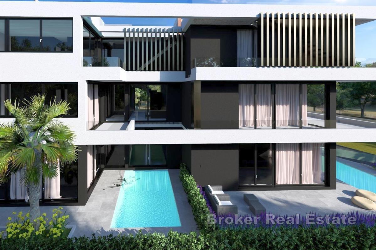 Moderne Wohnung mit Pool im ersten Stock