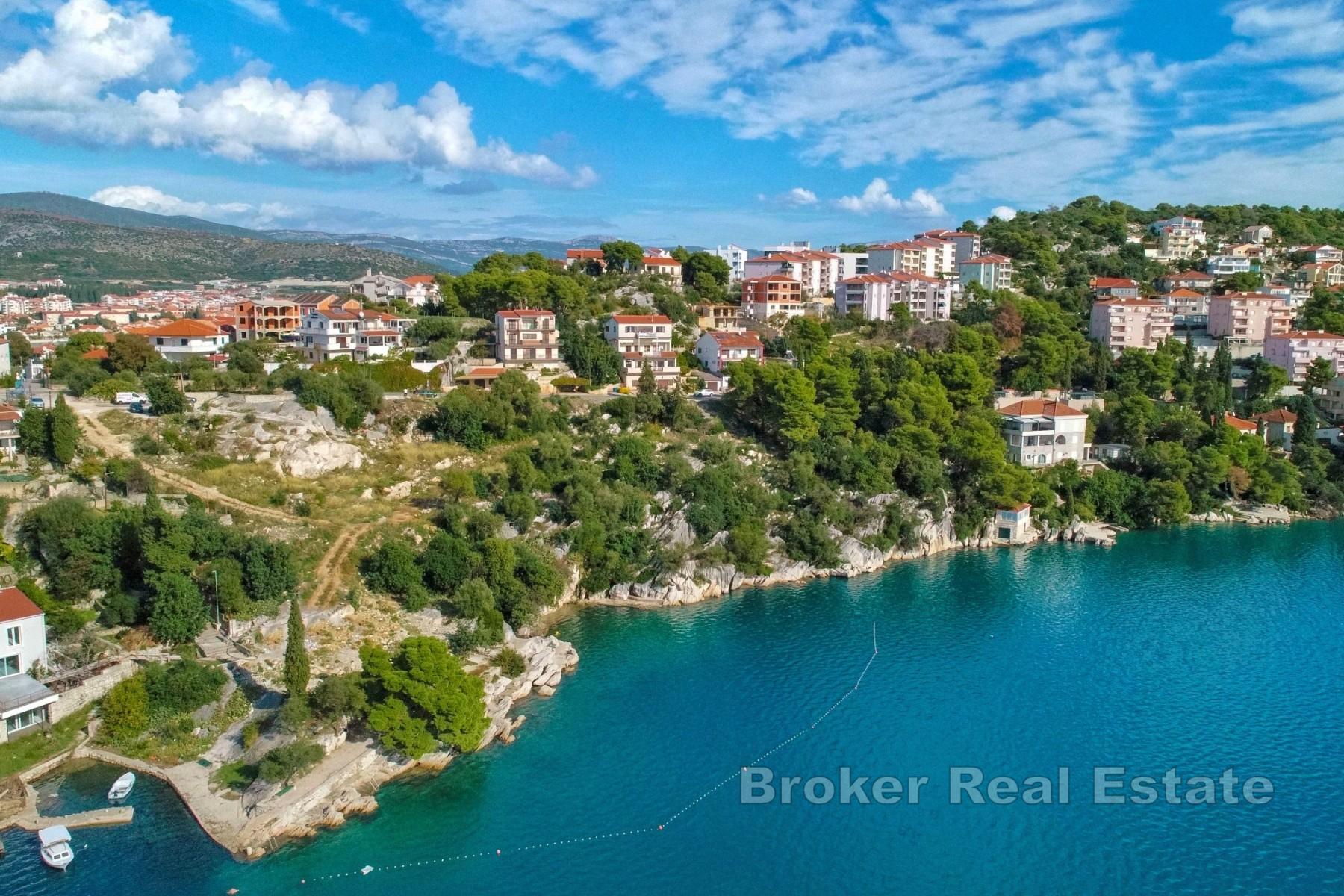 Terrain constructible attractif en première ligne de mer