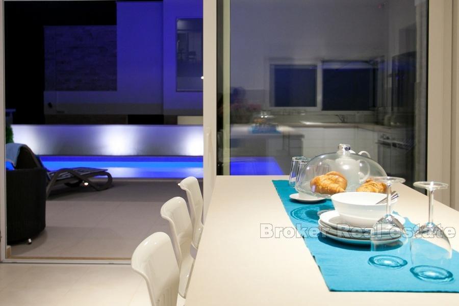 Haus / Villa, Schöne Villa mit Pool