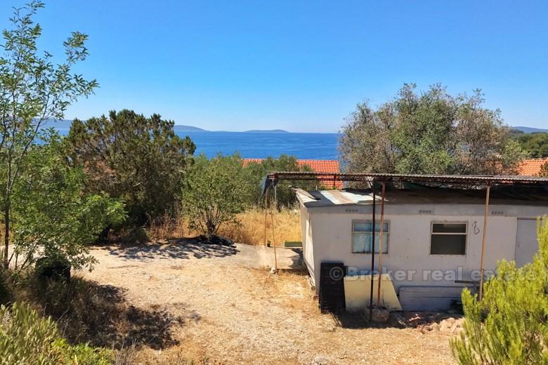 Terreno edificabile con vista sul mare, in vendita