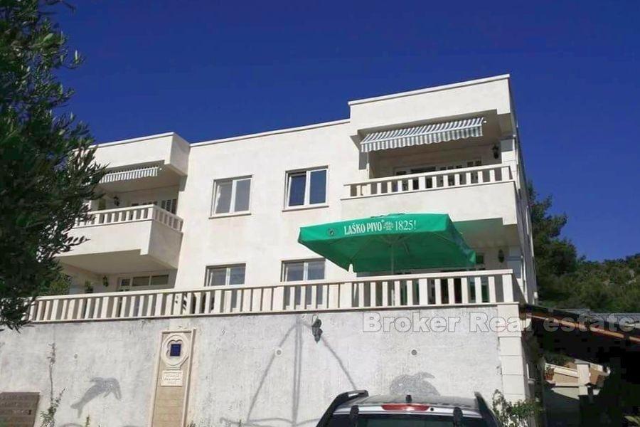 Belle villa dans la première rangée de la mer, à vendre