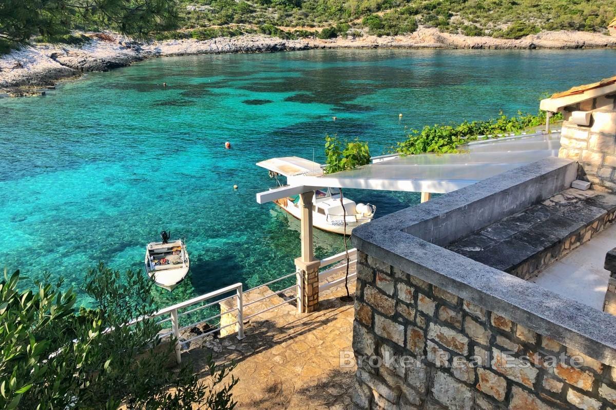 Propriété unique dans la première rangée de la mer