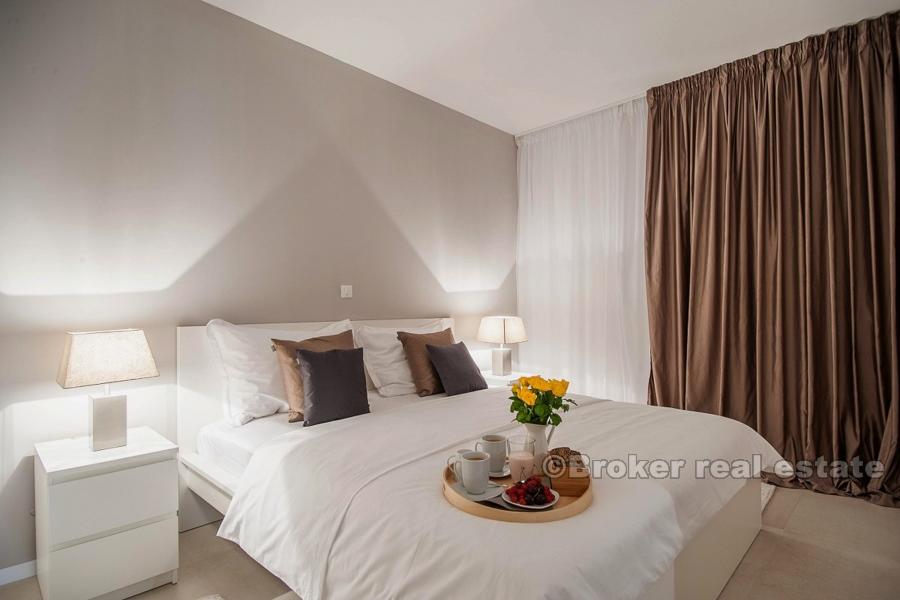 Apartment mit zwei Schlafzimmern und Meerblick