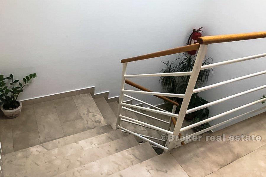 Confortevole appartamento con una camera da letto, in affitto