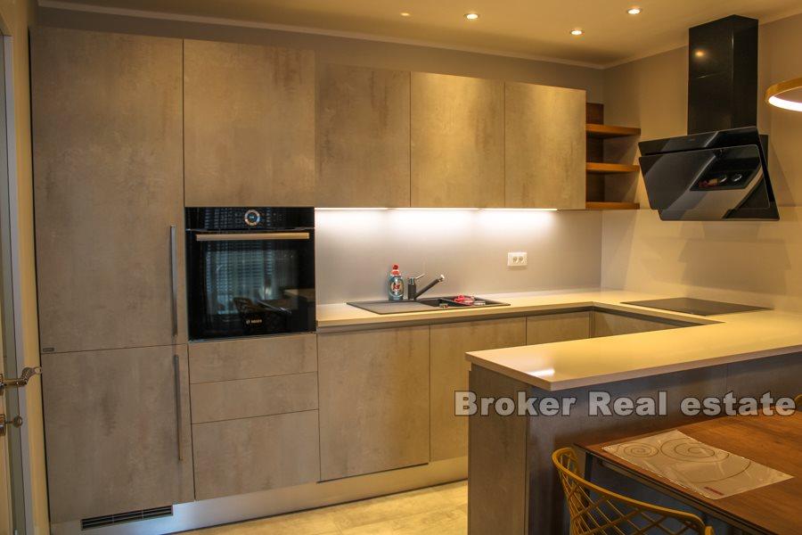 Two bedroom apartment with sea view