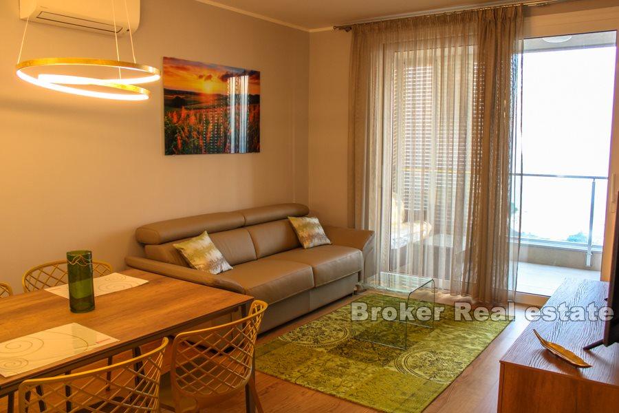 Two bedroom apartment with sea view