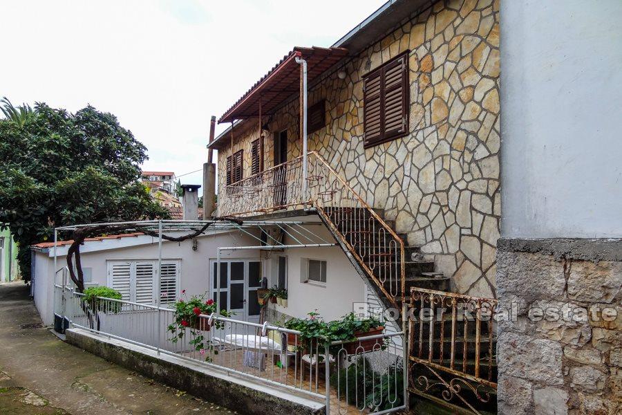Comfortable three bedroom apartment