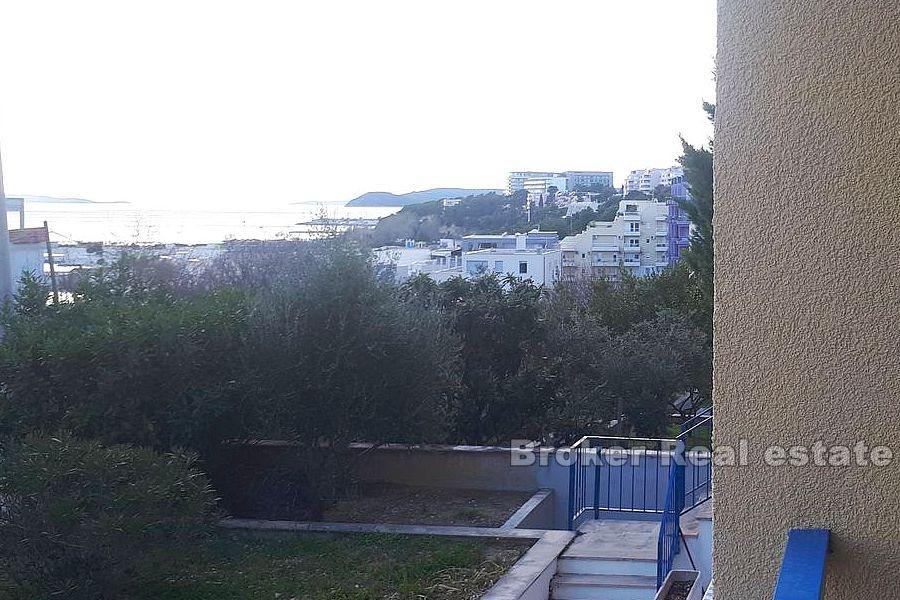 Bilocale ristrutturato con vista mare