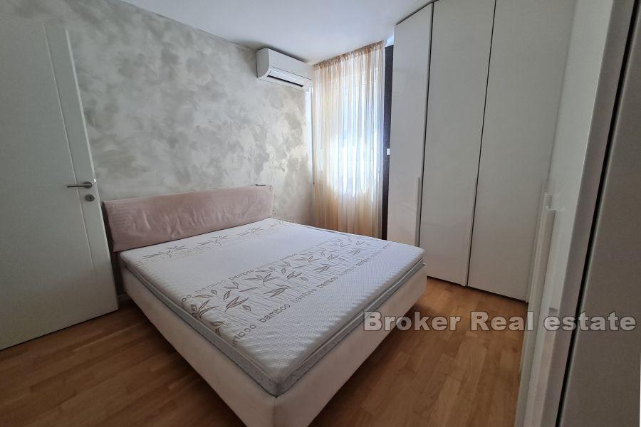 Žnjan, appartamento con due camere da letto con vista mare
