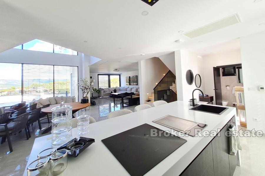 Newly built villa with pool