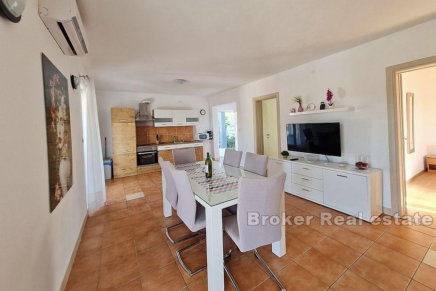 Apartmenthaus mit Meerblick