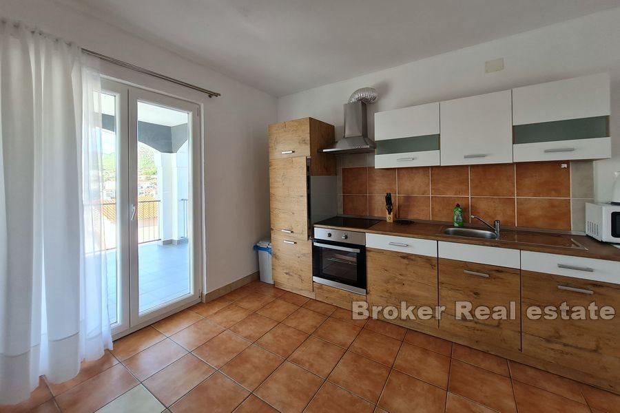 Apartmenthaus mit Meerblick