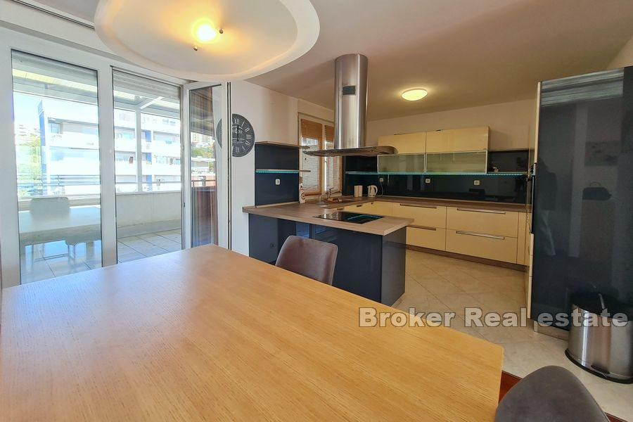 Duplex penthouse, første rad til sjøen