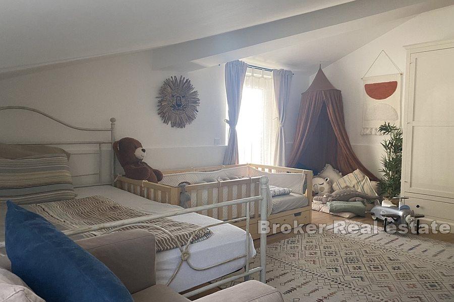 Apartament z basenem blisko morza