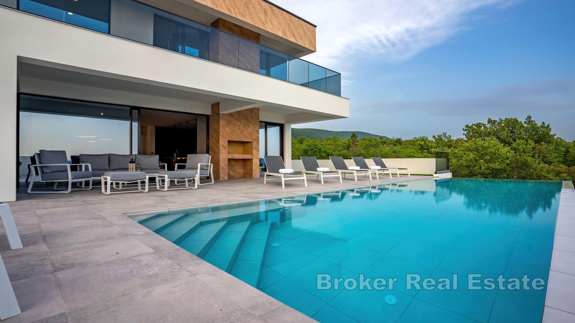 Villa de luxe proche de la mer
