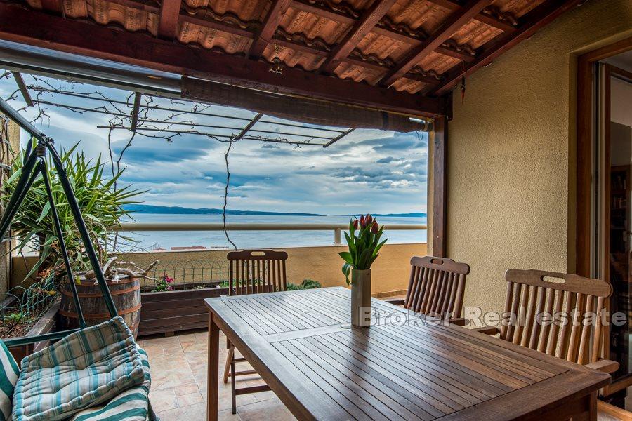 Penthouse mit offenem Meerblick