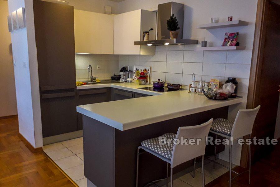 Three bedroom apartment with loggia